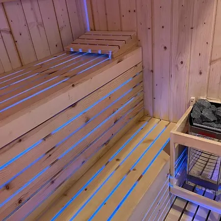 לינה וארוחת בוקר Terrazza Aragon And 3*