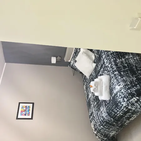 לינה וארוחת בוקר Terrazza Aragon And 3*