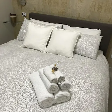 Terrazza Aragon And Bed and Breakfast Νάπολη