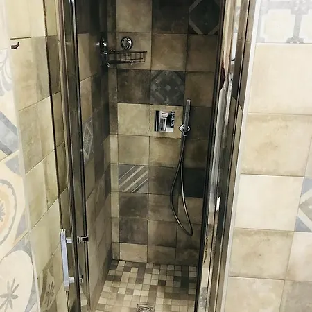 Nocleg ze śniadaniem Terrazza Aragon And 3*