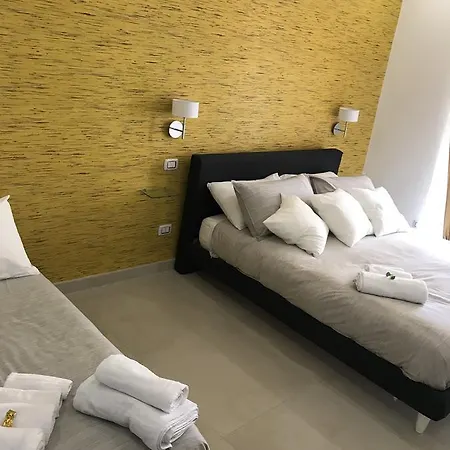 Terrazza Aragon And Nocleg ze śniadaniem Neapol