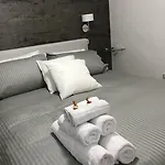 Terrazza Aragon And Bed & Breakfast Napels
