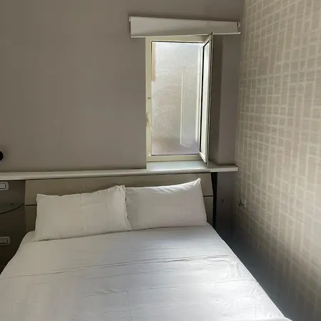 Terrazza Aragon And Bed & Breakfast 2*